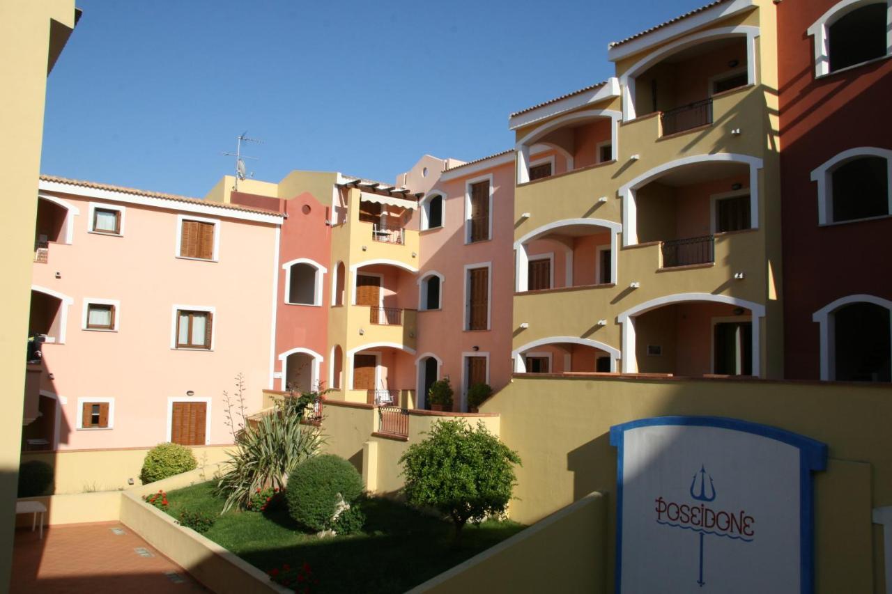 La Residenza Poseidone Apartman Santa Teresa Gallura Kültér fotó